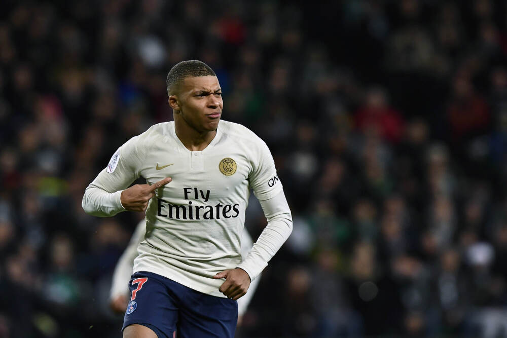 从智能视觉迈向AI、HPC，龙迅半导体赴港能否开启二次增长曲线？